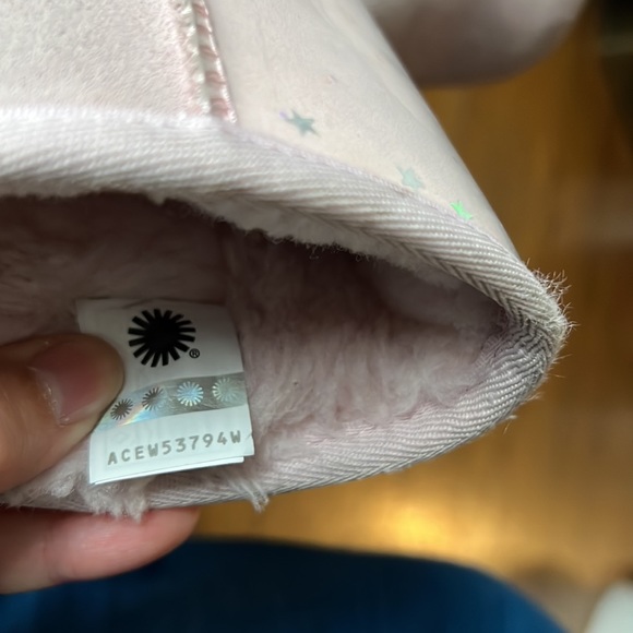 Authentic Girls Light Pink Star Confetti Uggs size 13 - Picture 12 of 12